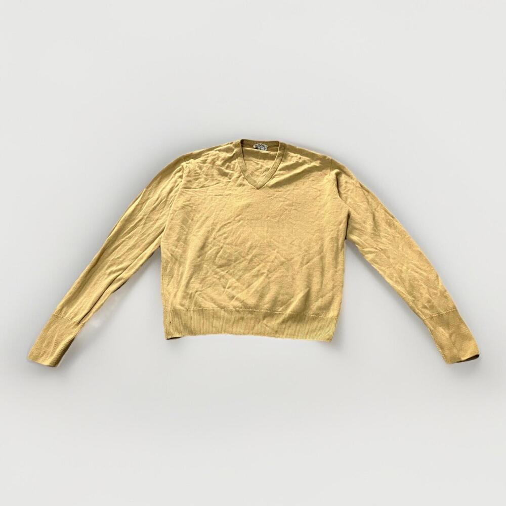 Classic Minimalist Jaeger London Beige Wool Sweater Men’s 40” Long Sleeve